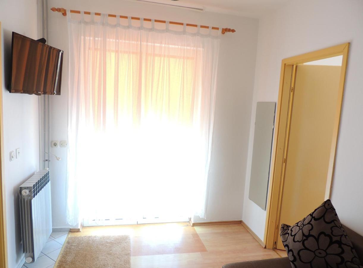 Apartmani Sutic Promajna Exterior foto